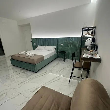 Emerald 게스트하우스 3*