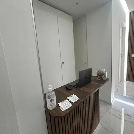 게스트하우스 Emerald 3*